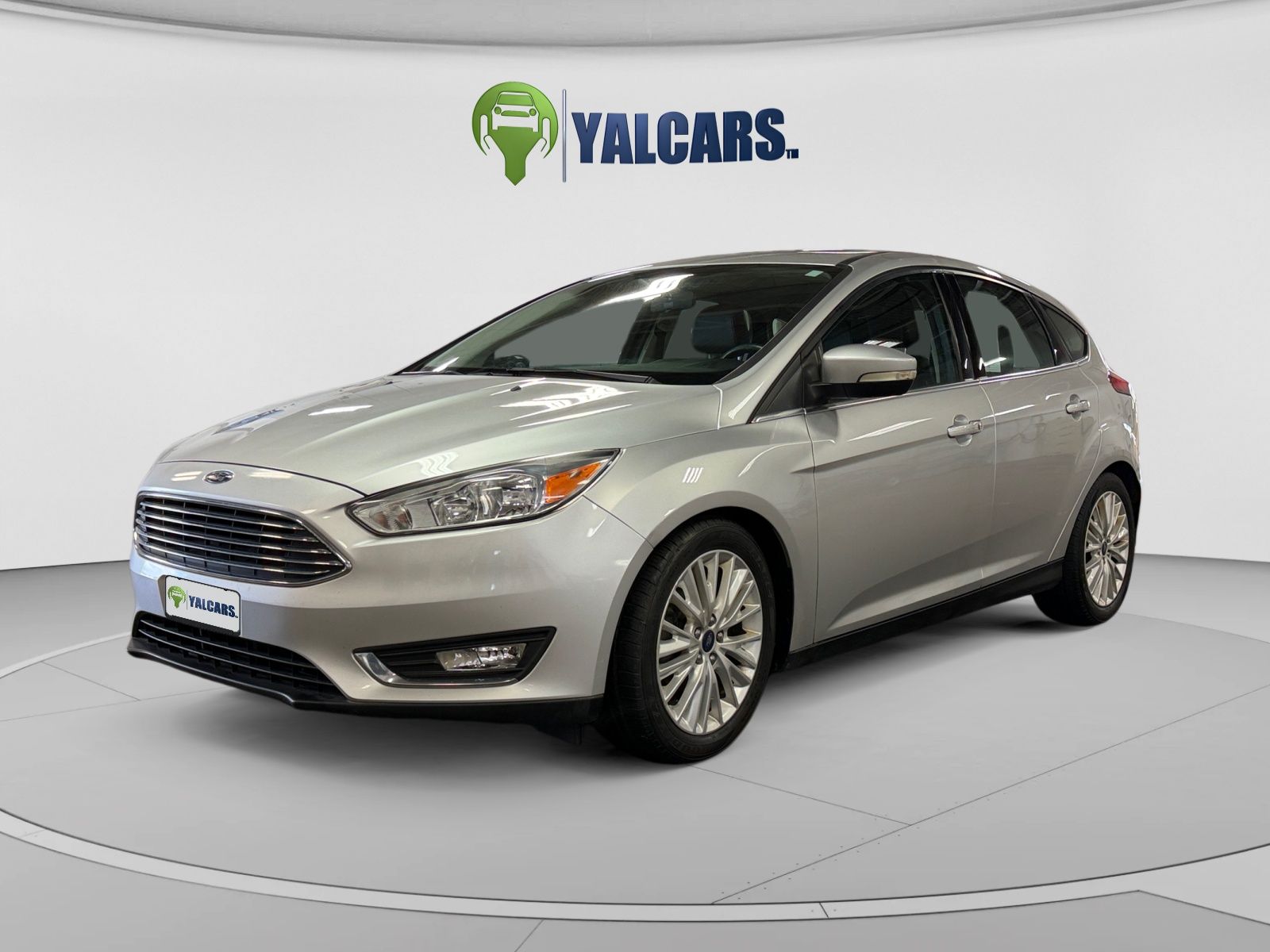 Ingot Silver 2018 Ford Focus Hatchback Front-Wheel Drive 6-Speed Automatic