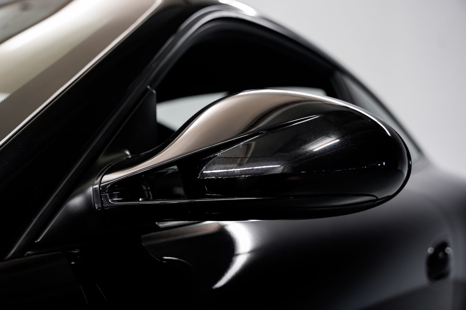 2011 Porsche 911 Carrera S — photo 29
