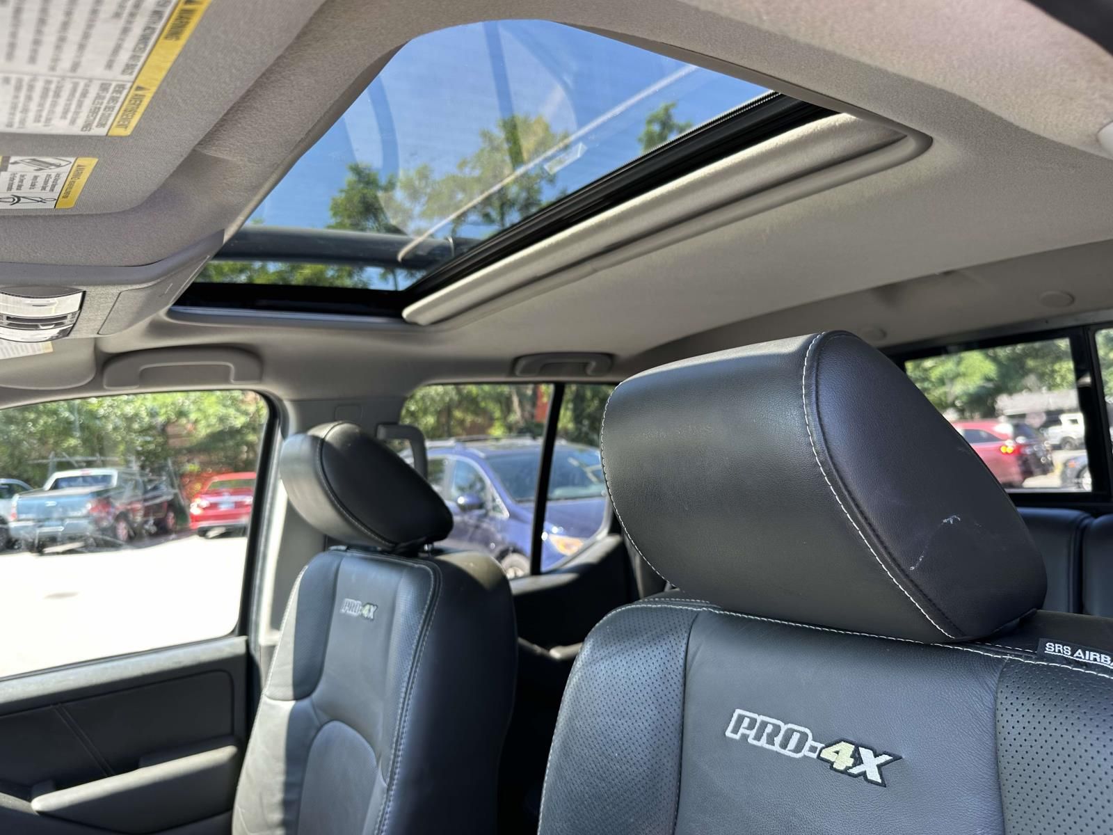 Used 2018 Black Nissan PRO-4X image 9
