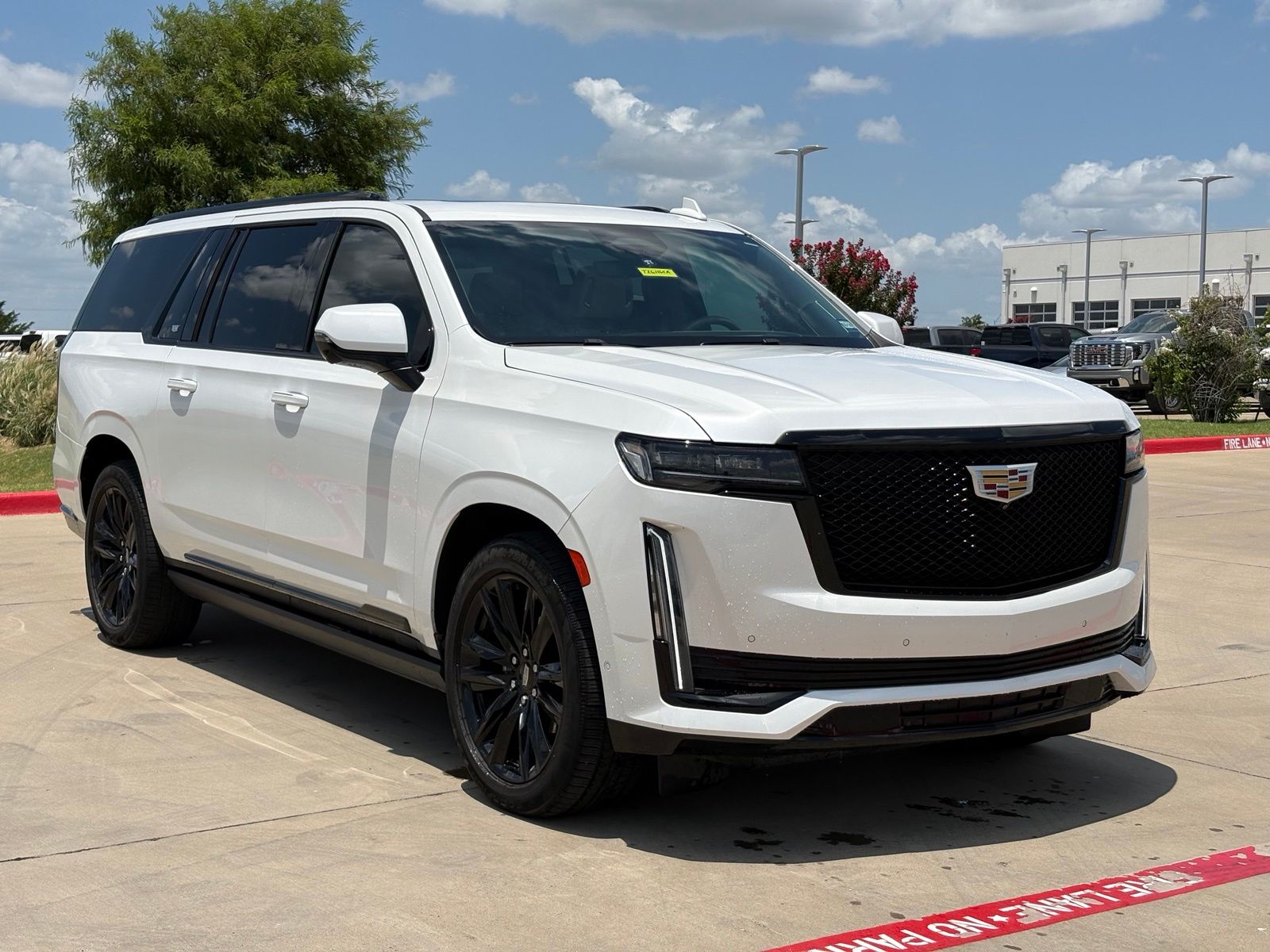 Crystal White Tricoat 2023 Cadillac Escalade ESV SUV / Crossover Four-Wheel Drive Automatic