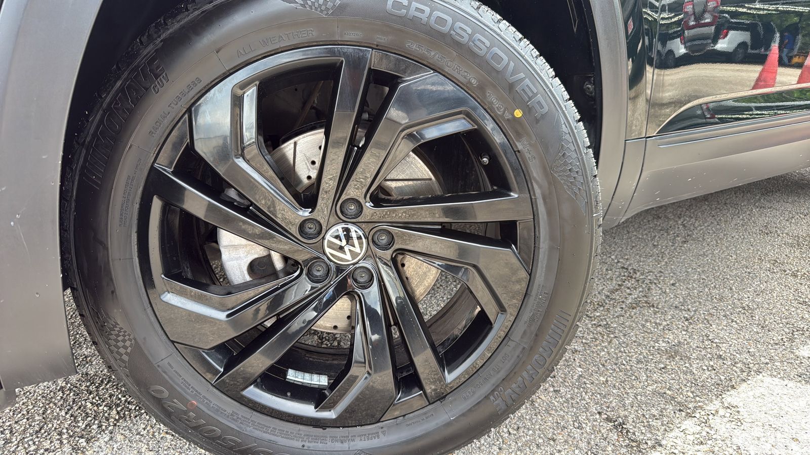 Used Car 2022 Volkswagen Atlas  2.0t Se W/technology For Sale Under $25,000 In Austin, Texas