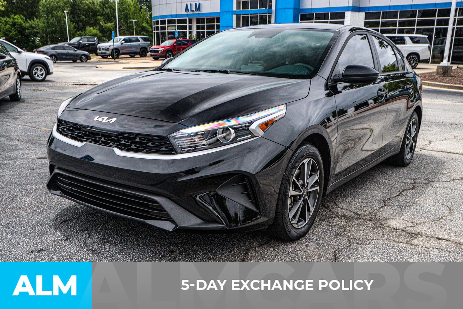 2024 Kia Forte LXS photo 2