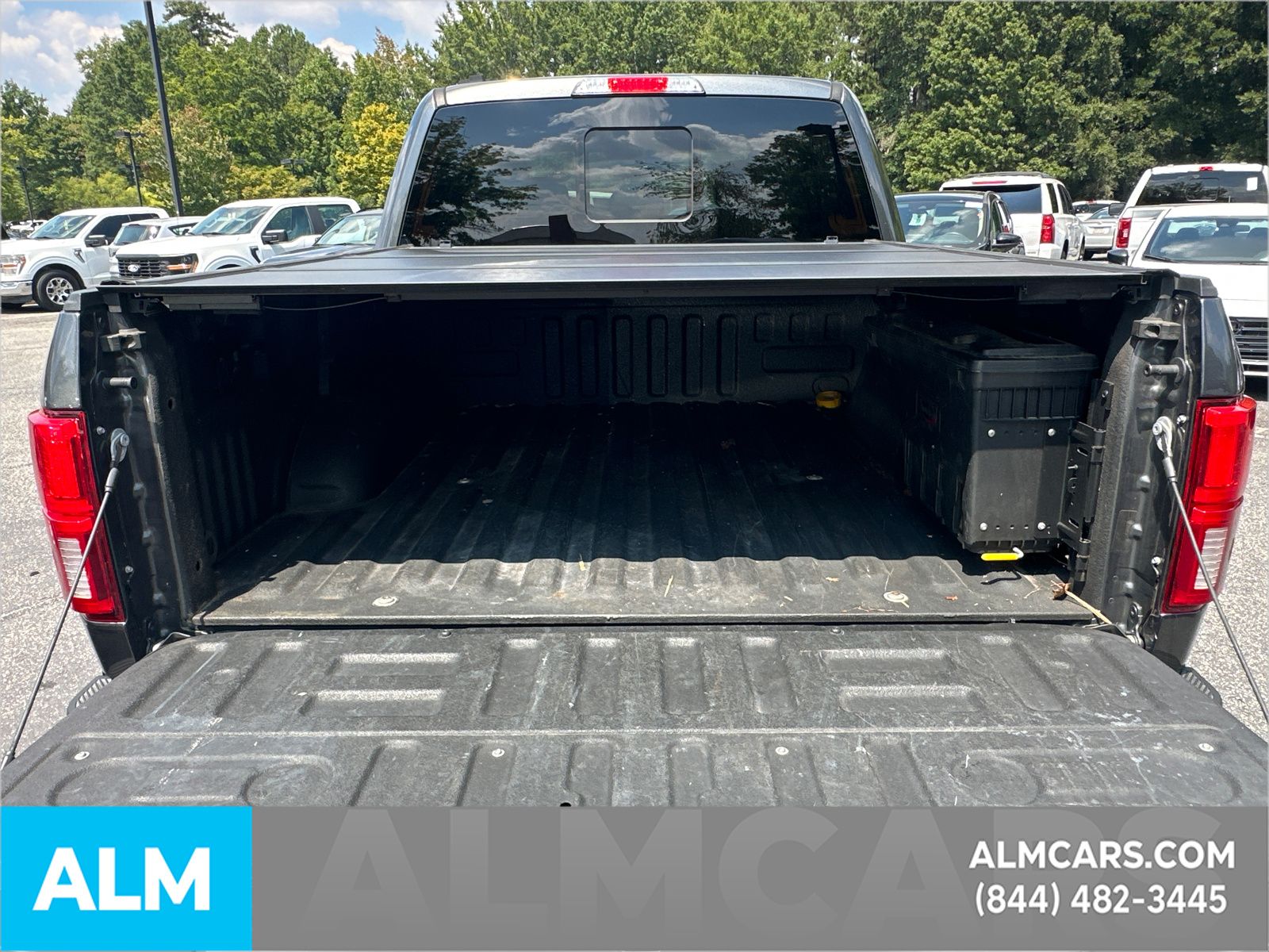 Used 2019 Magnetic Ford Platinum image 21