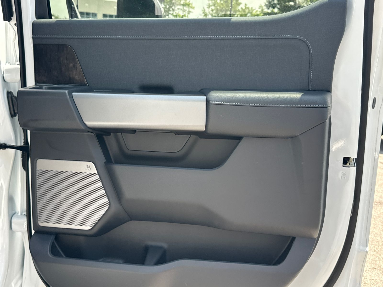 New 2026 Oxford White Ford F-250® Lariat® image 17