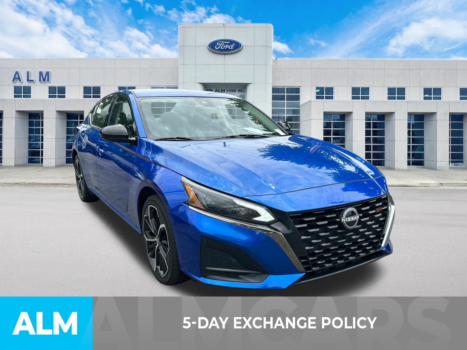 Used 2025 Blue Nissan 2.5 SR image 3
