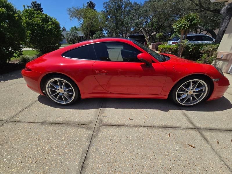 2014 Porsche 911 Carrera Coupe RWD