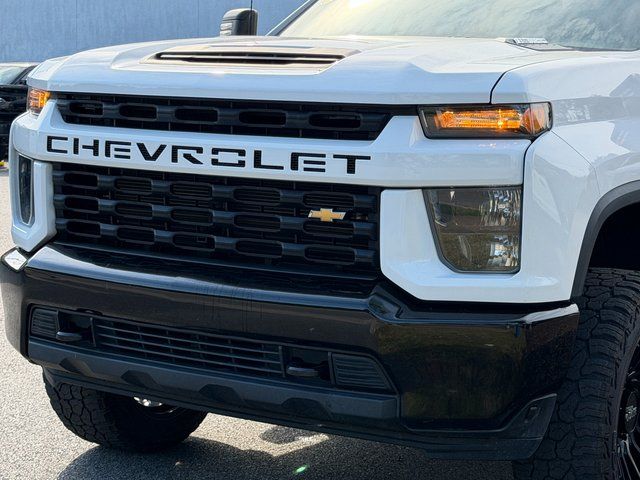 Used 2022 Summit White Chevrolet Custom image 27