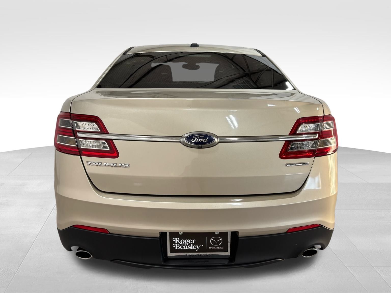 Used Car 2018 Ford Taurus  Se For Sale Under $15,000 In Austin, Texas