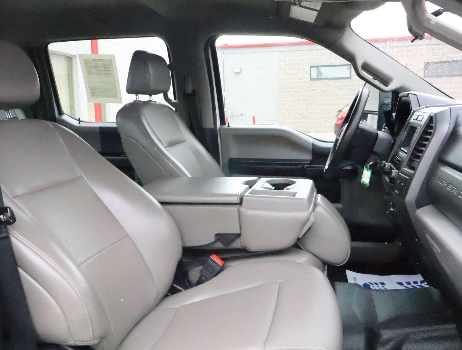 2020 Ford F-350SD XL photo