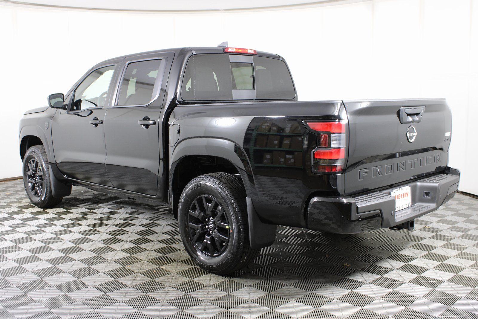 View vehicle photo 4