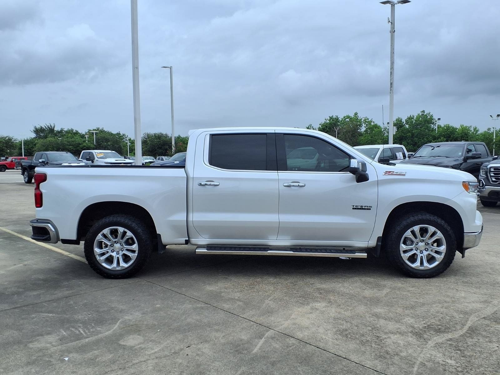 2023 Chevrolet Silverado 1500 LTZ - 3