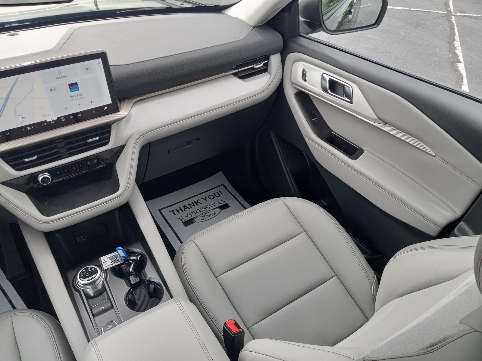 2026 Ford Explorer image 17