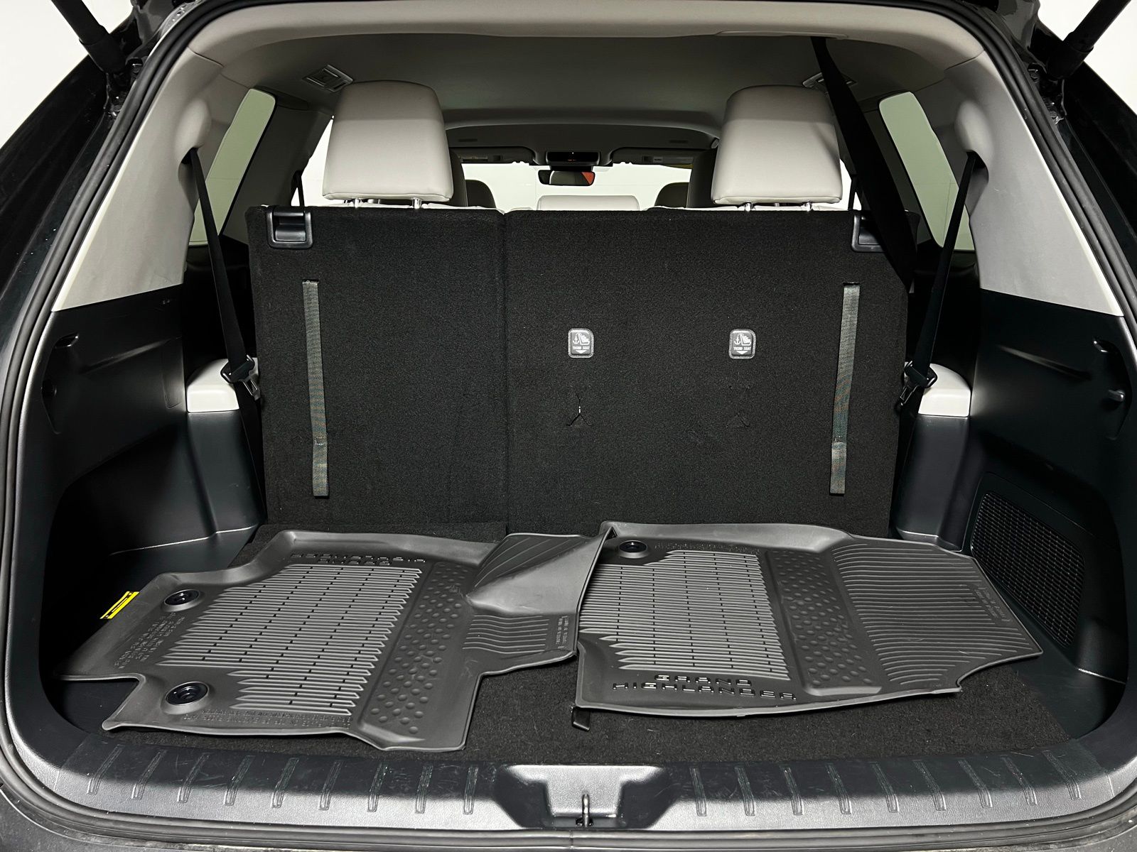 Thumbnail: 2025 Toyota Grand Highlander - 26