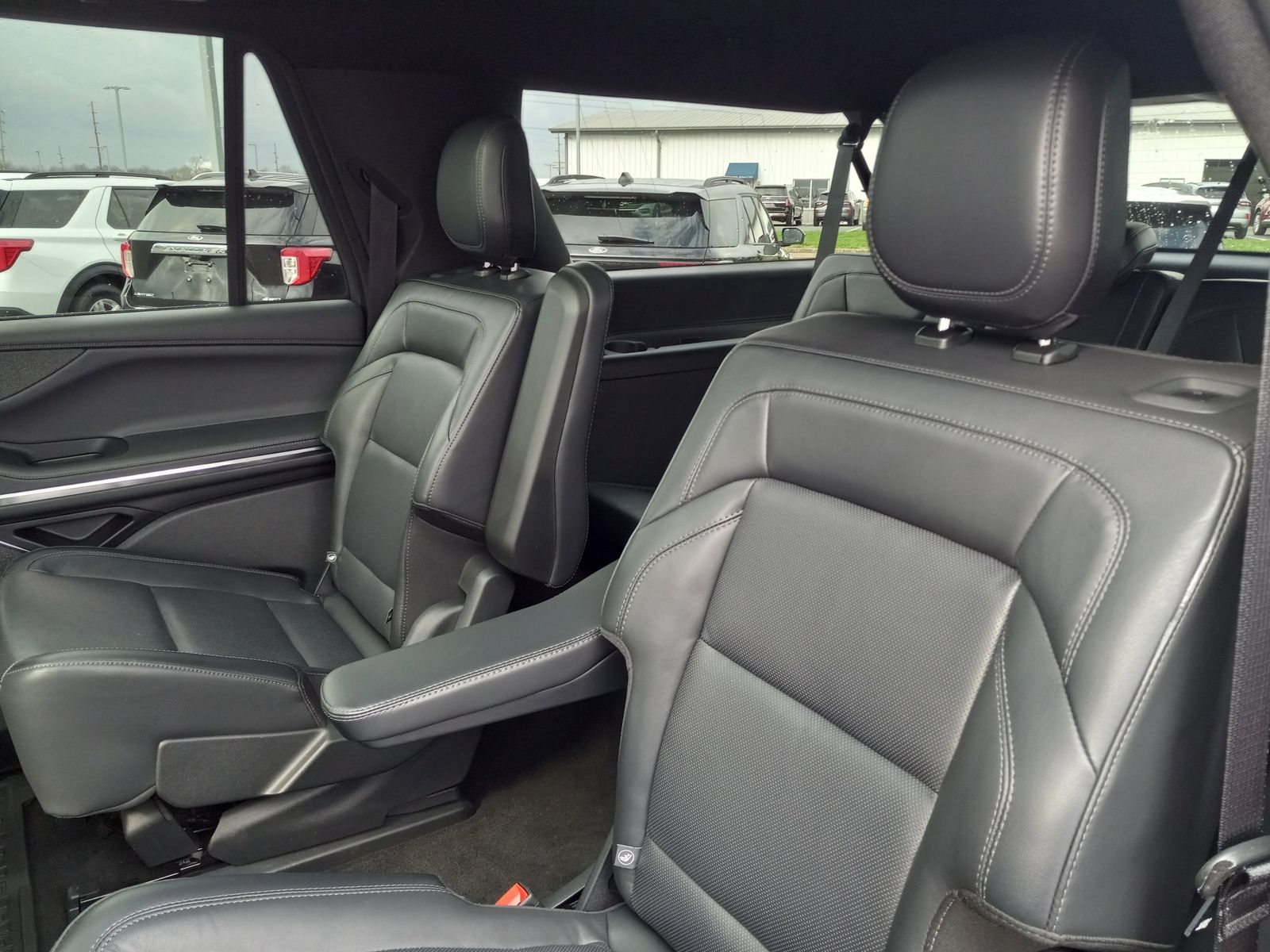 2025 Lincoln Navigator L image 15