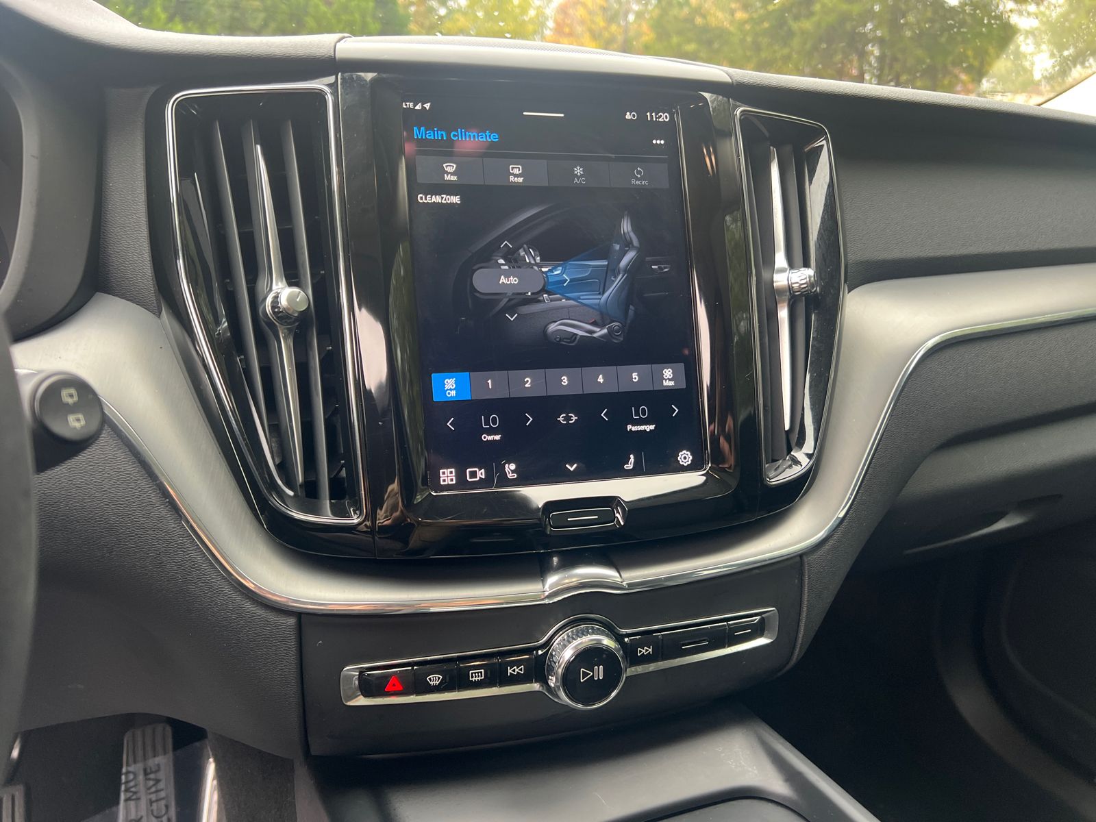 2024 Volvo XC60 Core - Photo 29