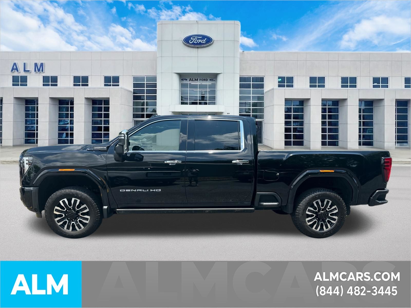 Used 2024 Black GMC Denali Ultimate image 9