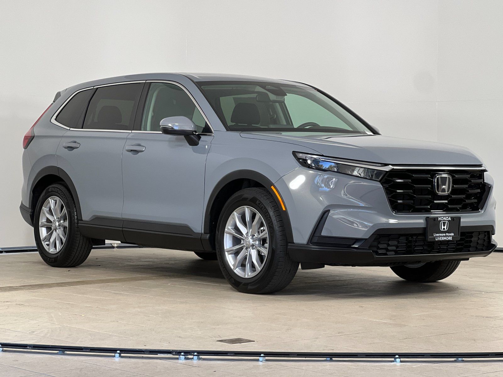 2025 Honda CR-V EX — full photo 8 of 28