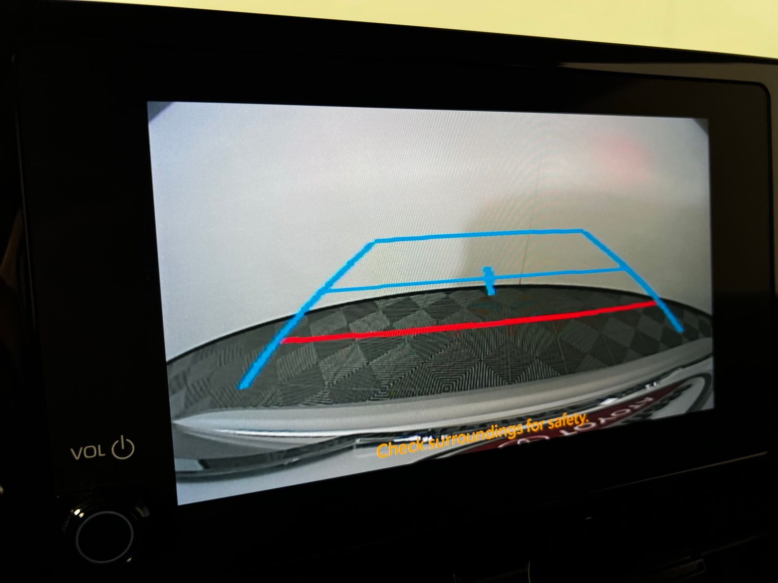 Thumbnail: 2025 Toyota Corolla - 18