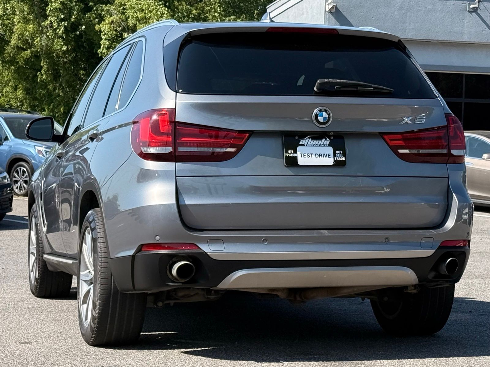 View vehicle photo 3