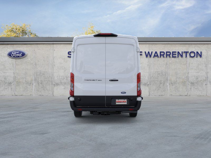 New 2026 Oxford White Ford Base image 6