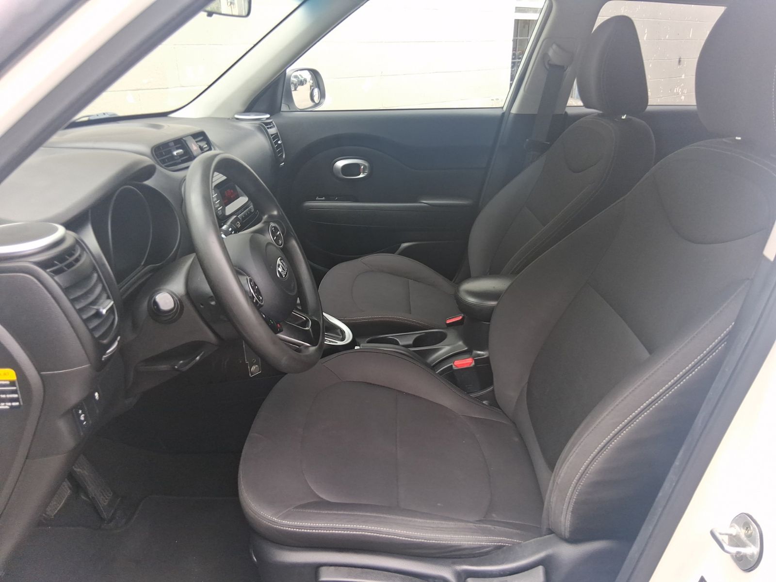 Used Car 2015 Kia Soul  Base For Sale Under $10,000 In Austin, Texas