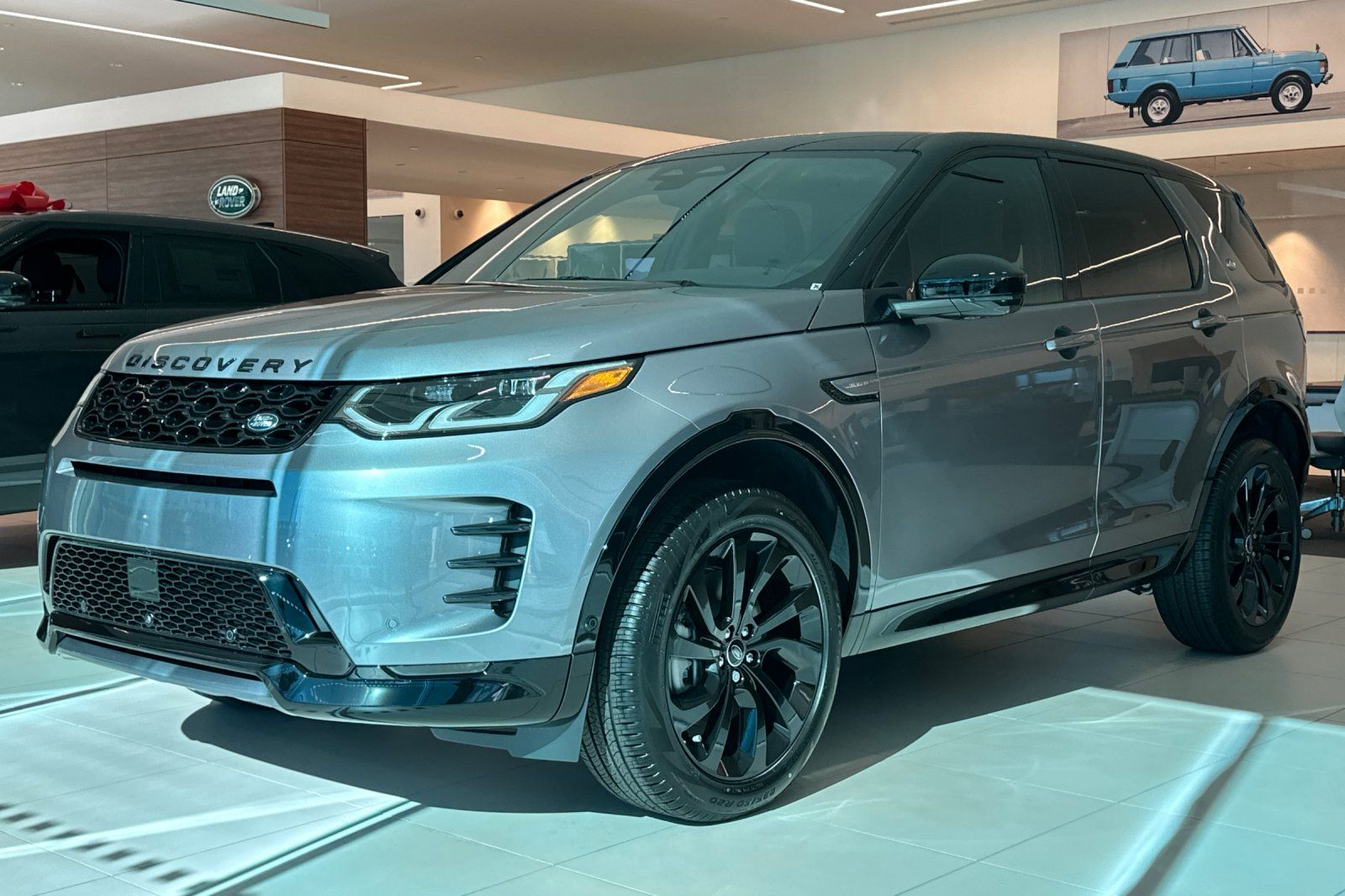 2025 Land Rover Discovery Sport P250 Dynamic SE AWD