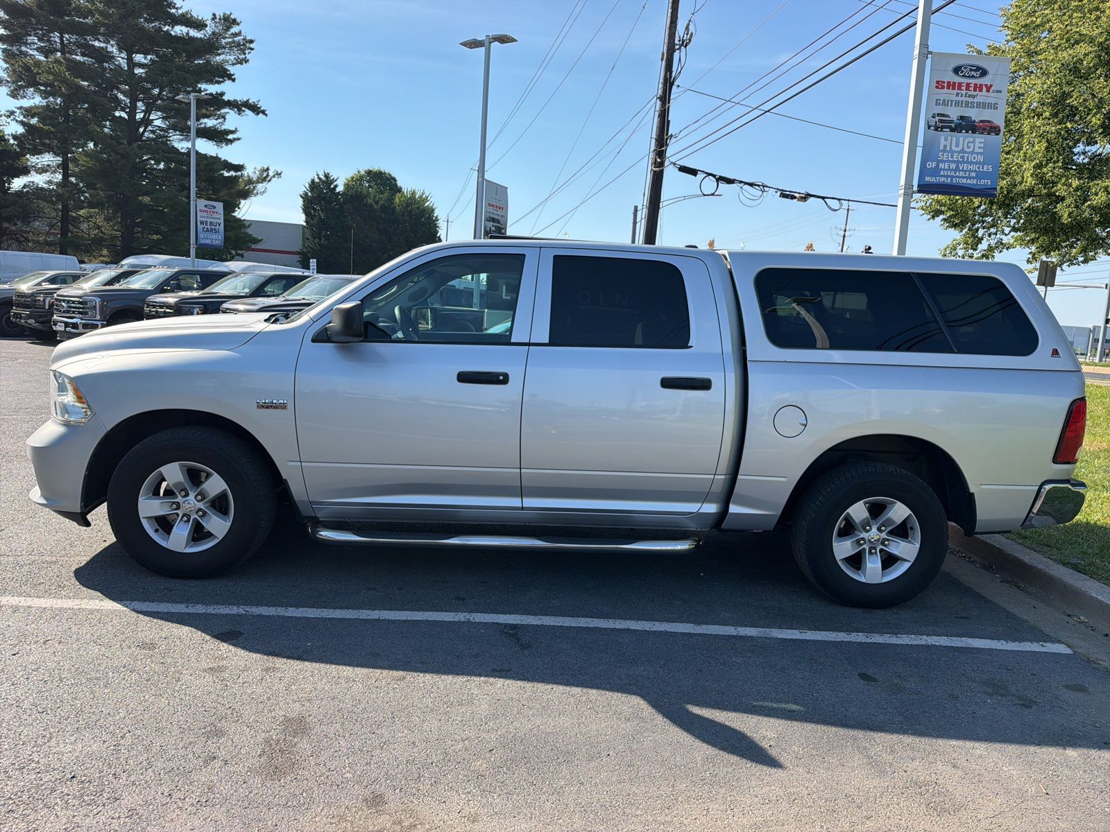 View vehicle photo 6