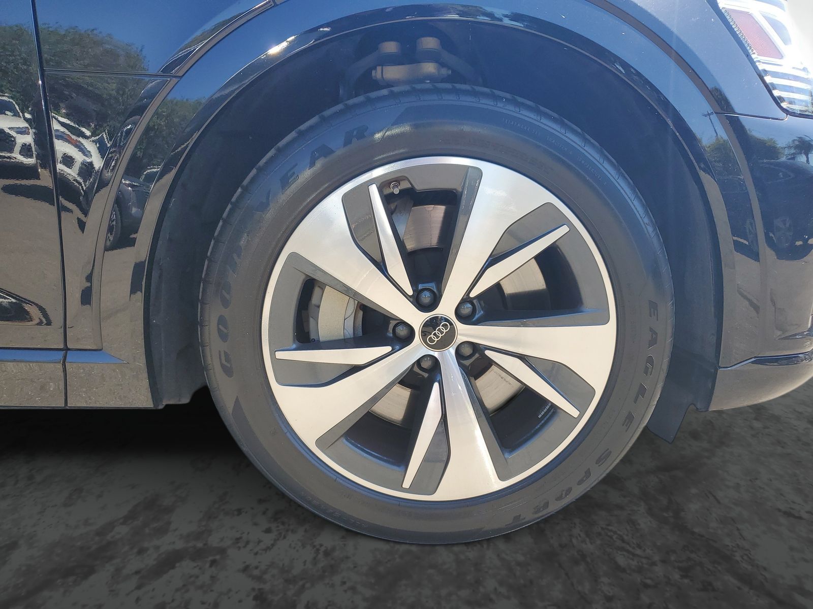 Vehicle photo
