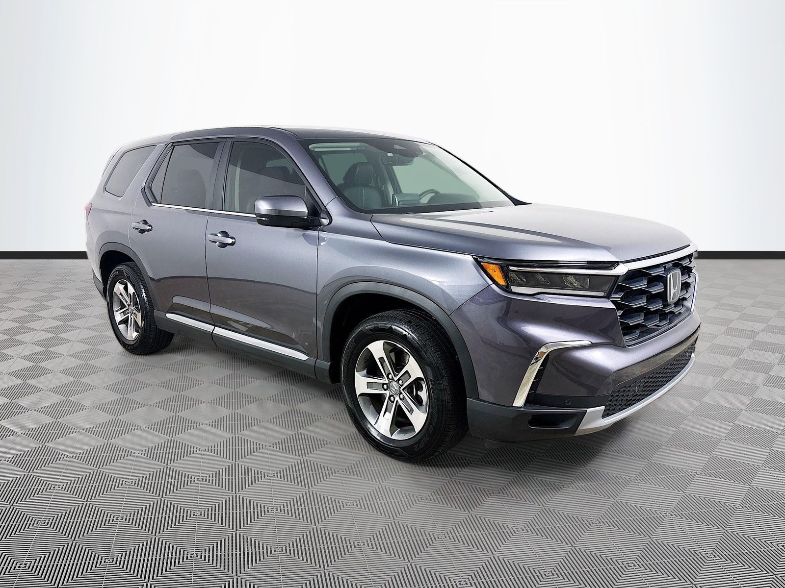 Gray 2025 Honda Pilot EX-L FWD SUV / Crossover Front-Wheel Drive Automatic