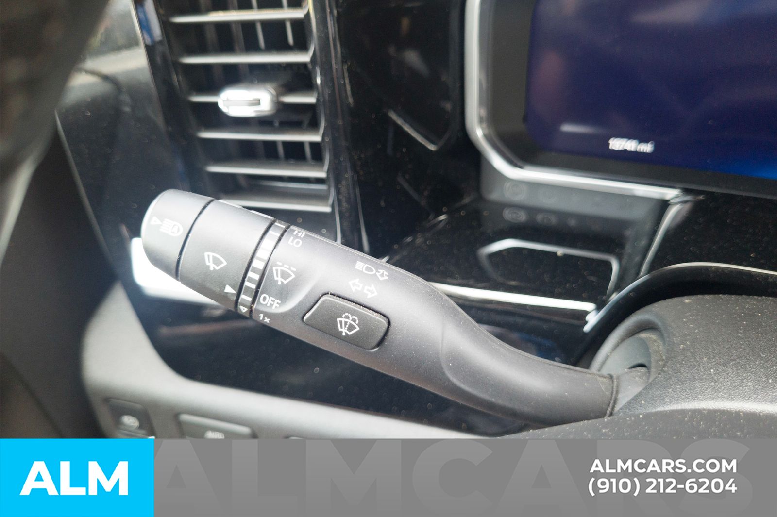 Used 2026 Summit White Chevrolet LT image 34