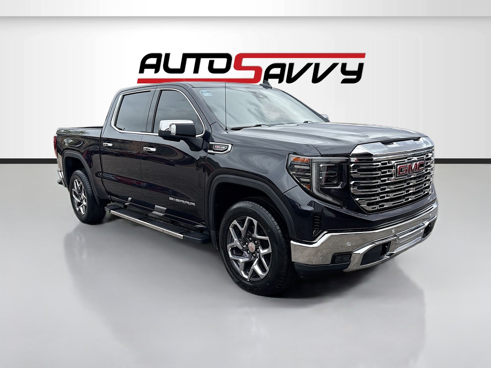 2023 GMC Sierra 4WD Crew Cab Short Box SLT's photo