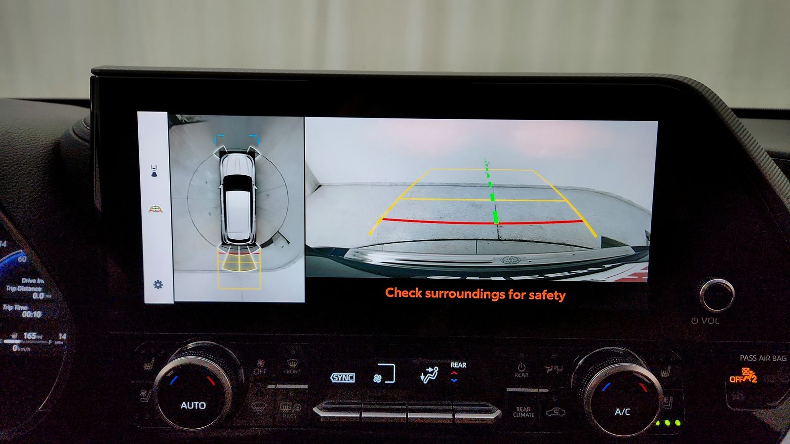 Used 2023  Toyota Platinum image 32