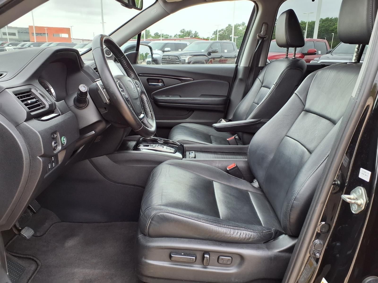 2018 Honda Pilot Touring Black at Toyota of Victoria