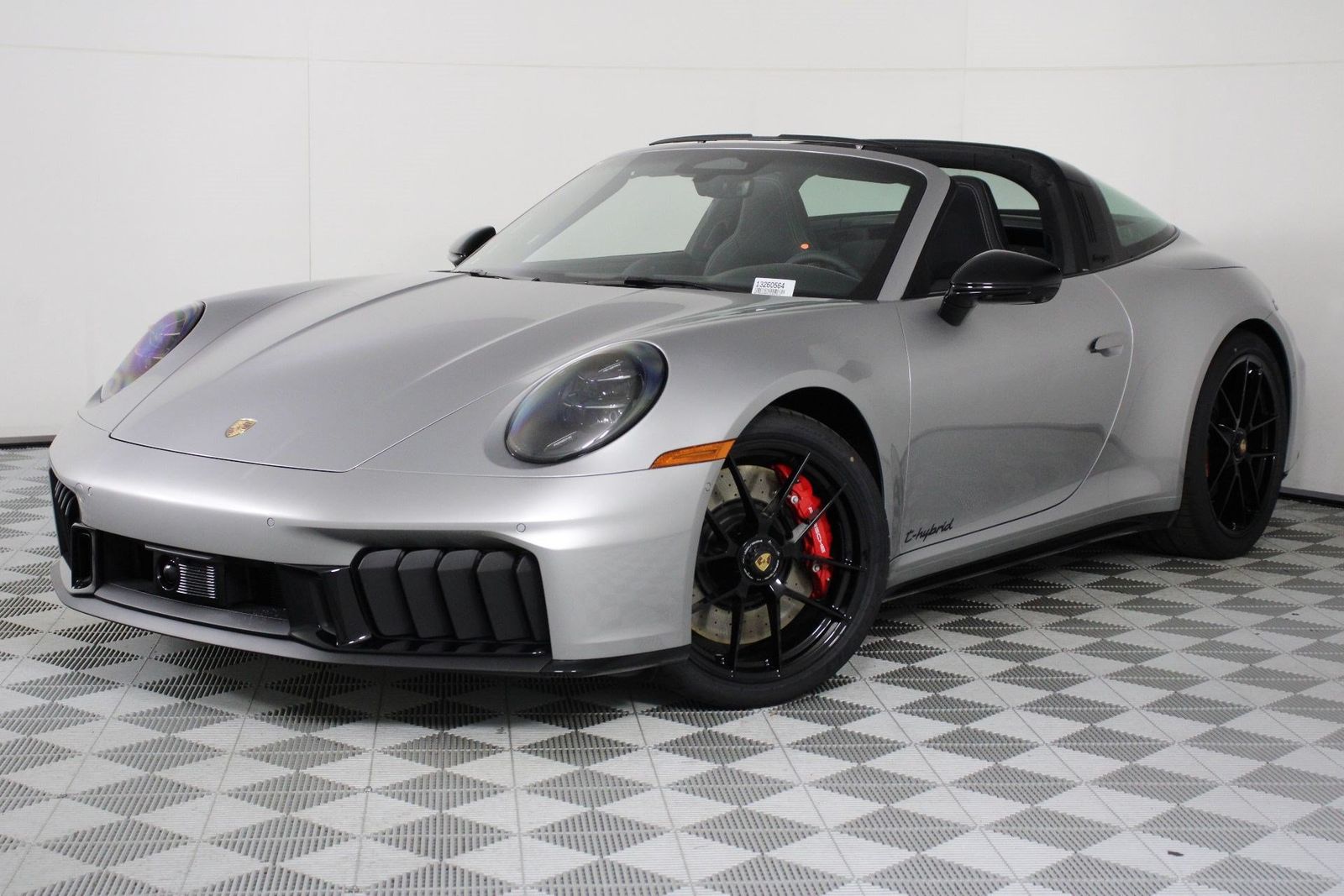 GT Silver Metallic 2026 Porsche 911 Targa 4 GTS Cabriolet AWD Convertible All-Wheel Drive 8-Speed Automatic