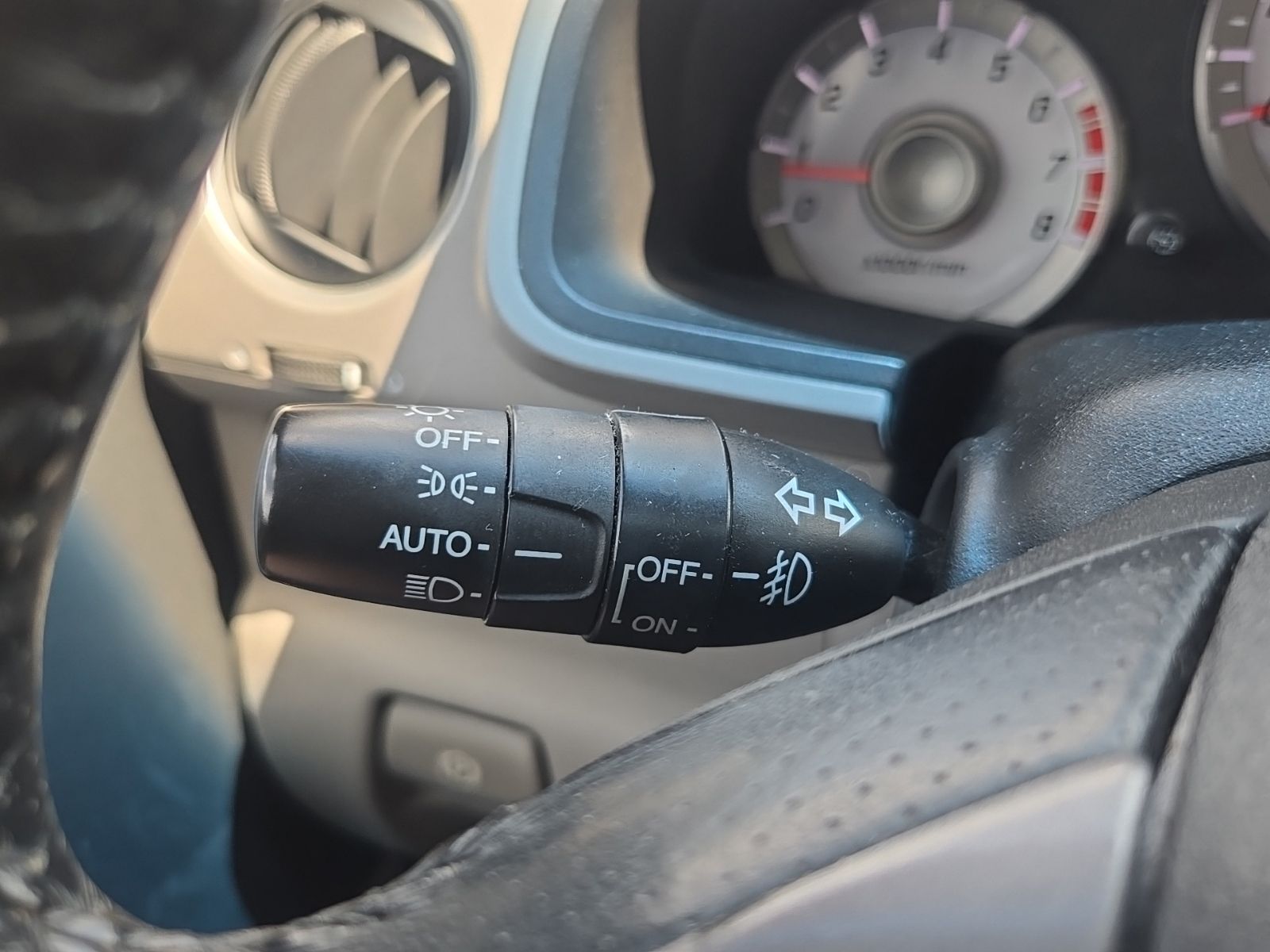 Used 2013  Honda EX-L image 31