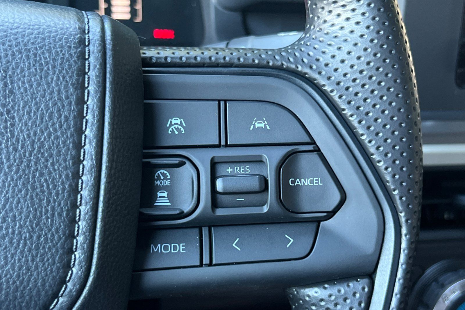 2025 Toyota Tacoma SR5 - Photo 27