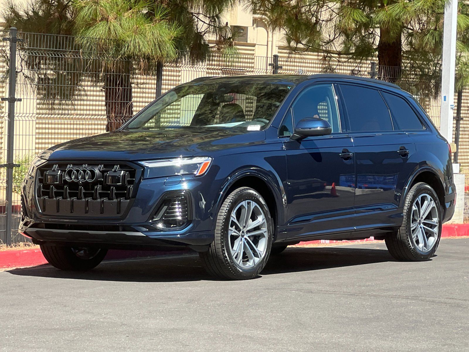 Waitomo Blue Metallic 2026 Audi Q7 SUV / Crossover All-Wheel Drive 8-Speed Automatic