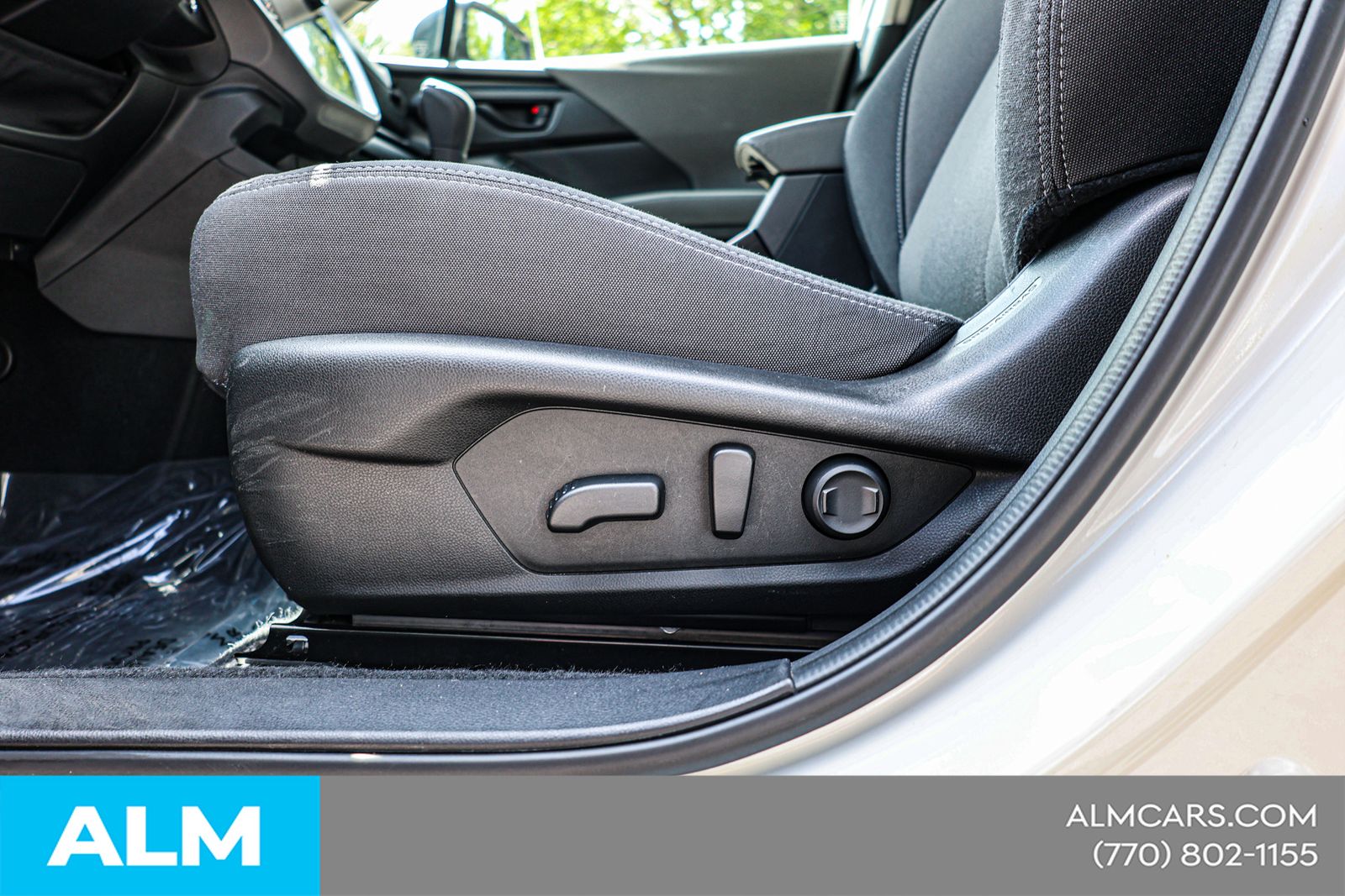 Used 2025 White Subaru Premium image 19