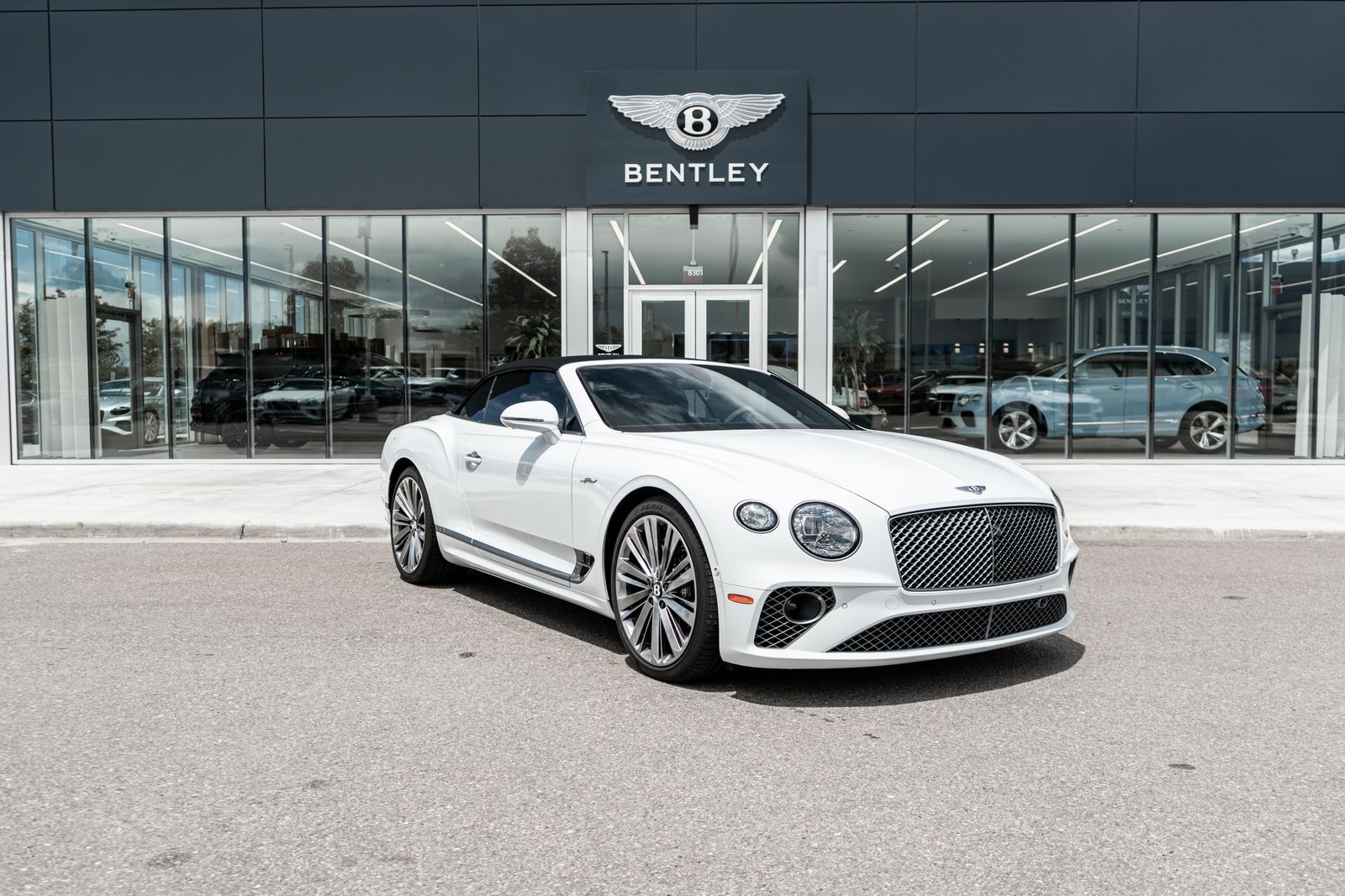 2024 Bentley Continental GTC Mulliner - Photo 18