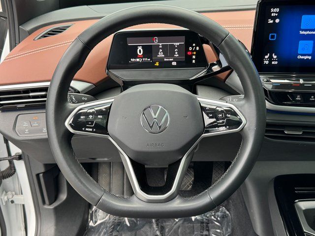 Used 2022 White Volkswagen Pro S image 14