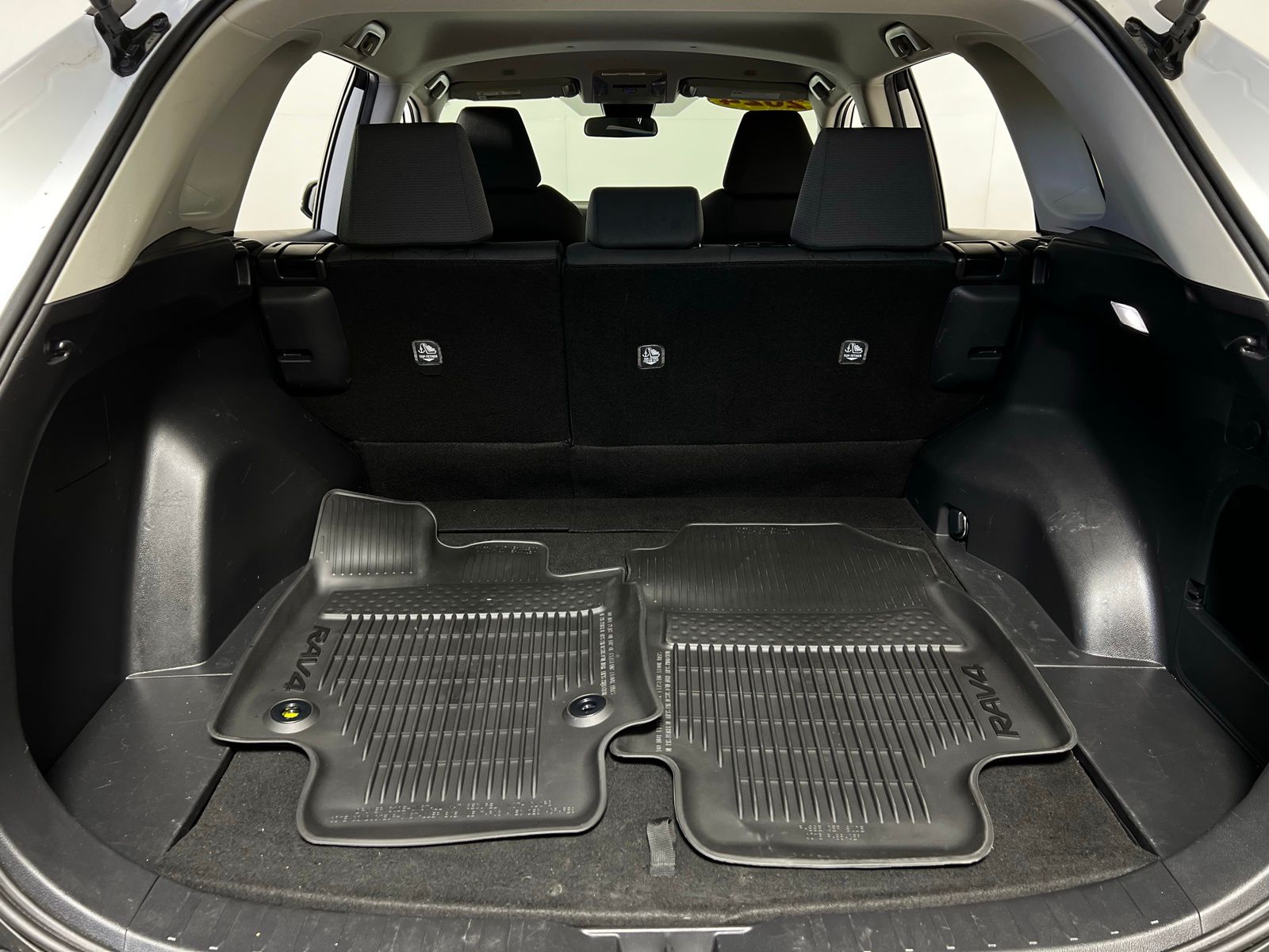 Thumbnail: 2024 Toyota RAV4 - 24