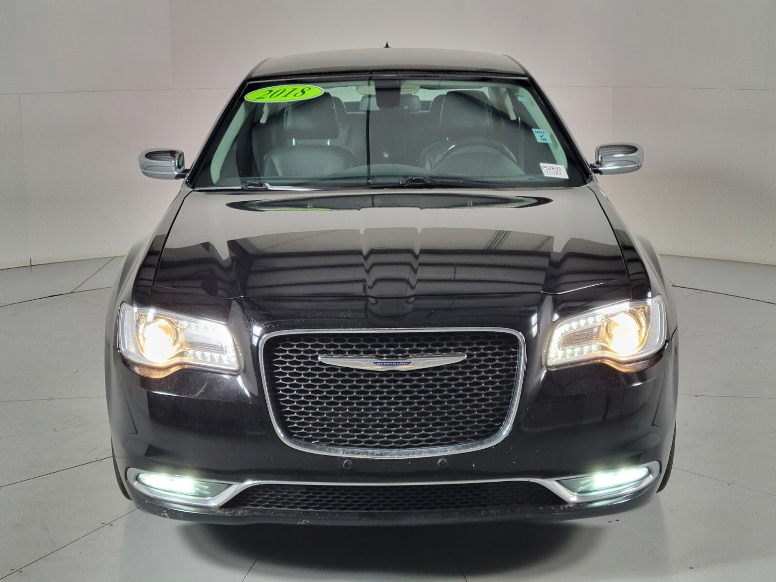 2018 Chrysler 300 Limited 8