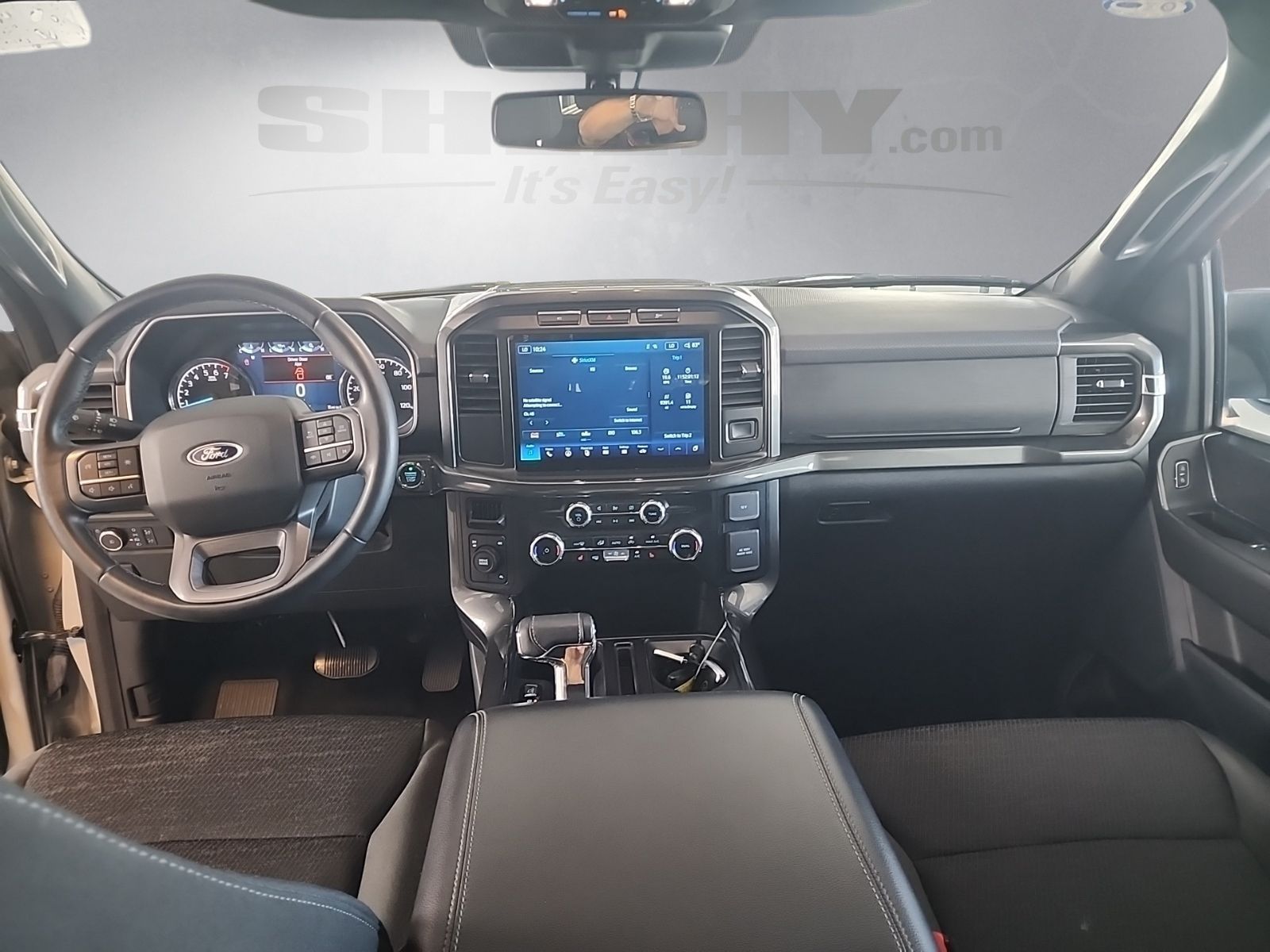 Certified Used 2023 Avalanche Ford XLT image 3
