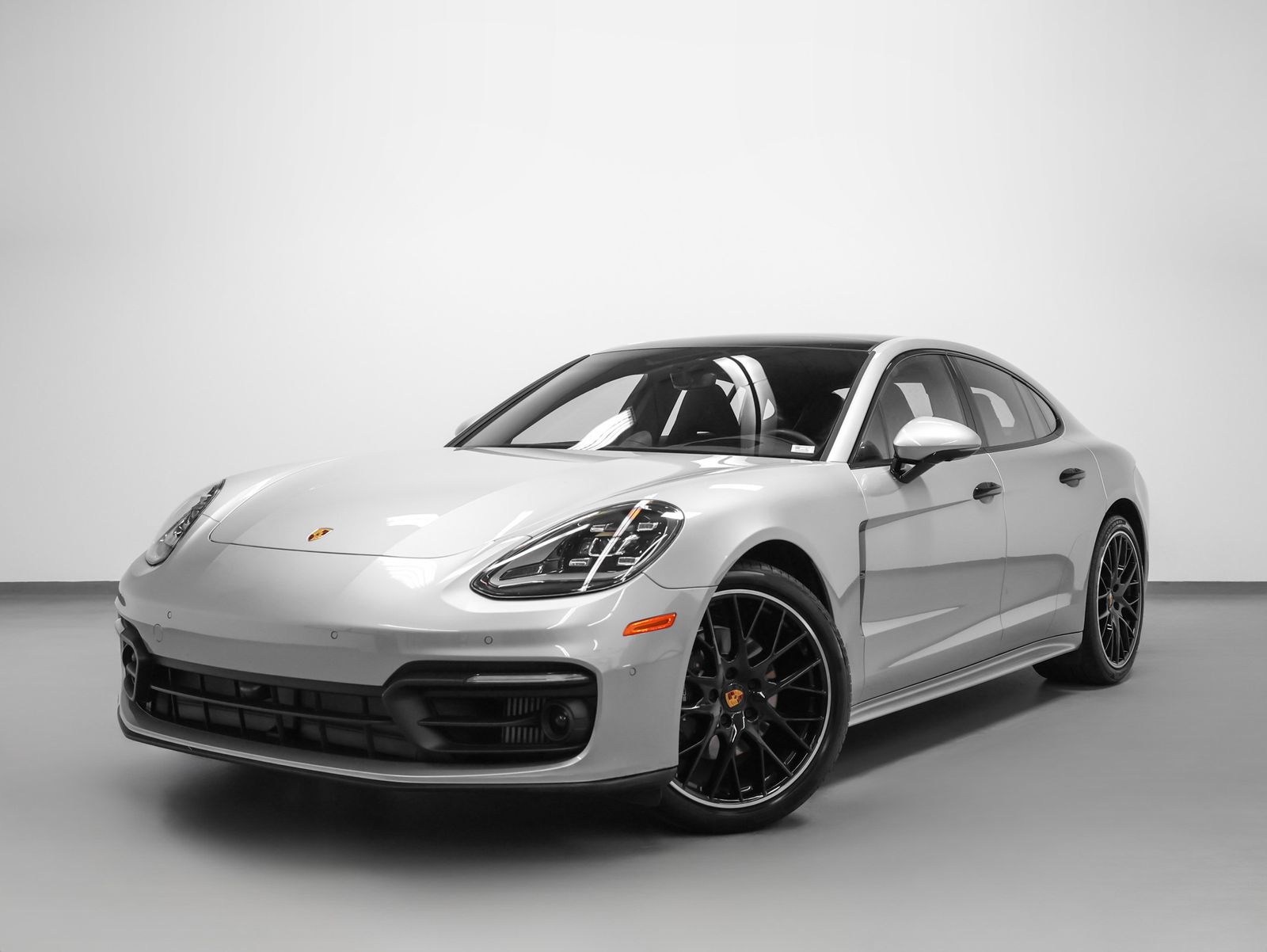 Dolomite Silver Metallic 2023 Porsche Panamera 4 Platinum Edition AWD Sedan All-Wheel Drive 8-Speed Automatic