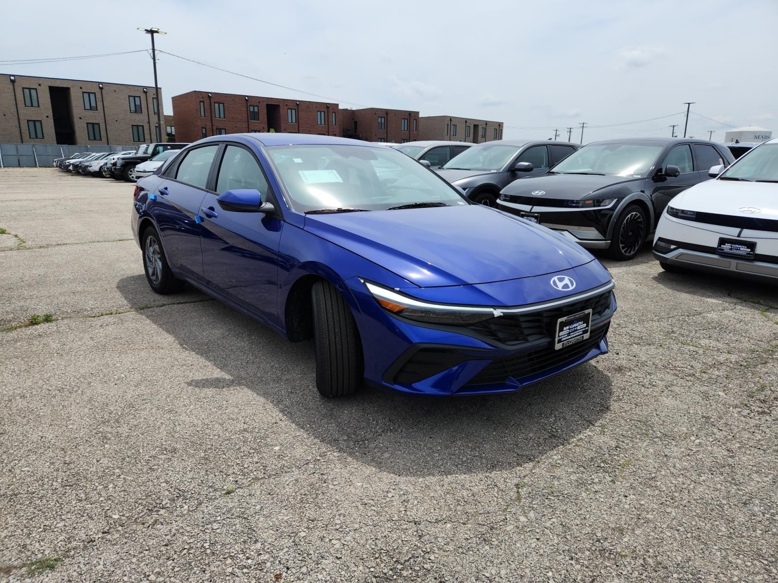 2024 Hyundai Elantra SEL 3