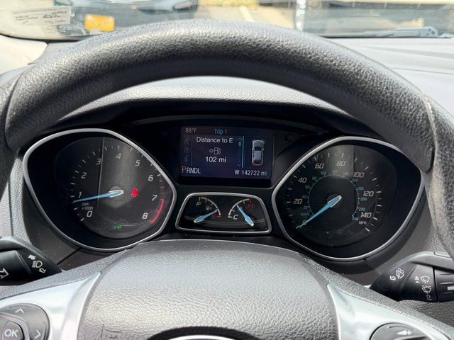 Used 2014 Sterling Gray Metallic Ford SE image 6
