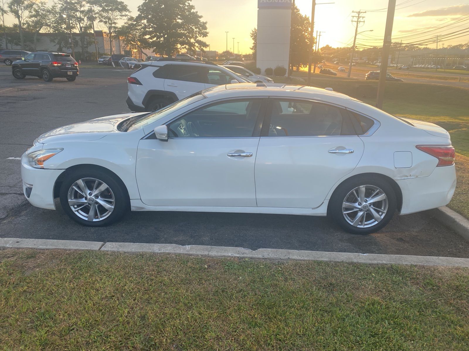 Used 2013 Nissan Altima Sedan SL with VIN 1N4AL3AP1DC231685 for sale in Eatontown, NJ