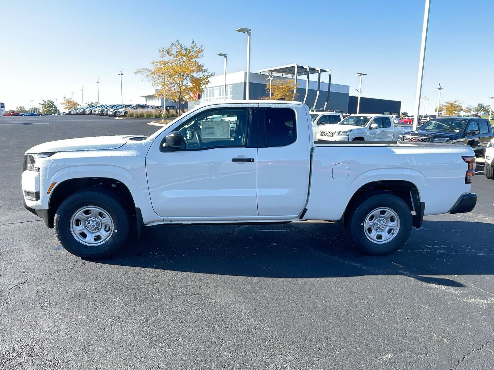 2025 Nissan Frontier S 27