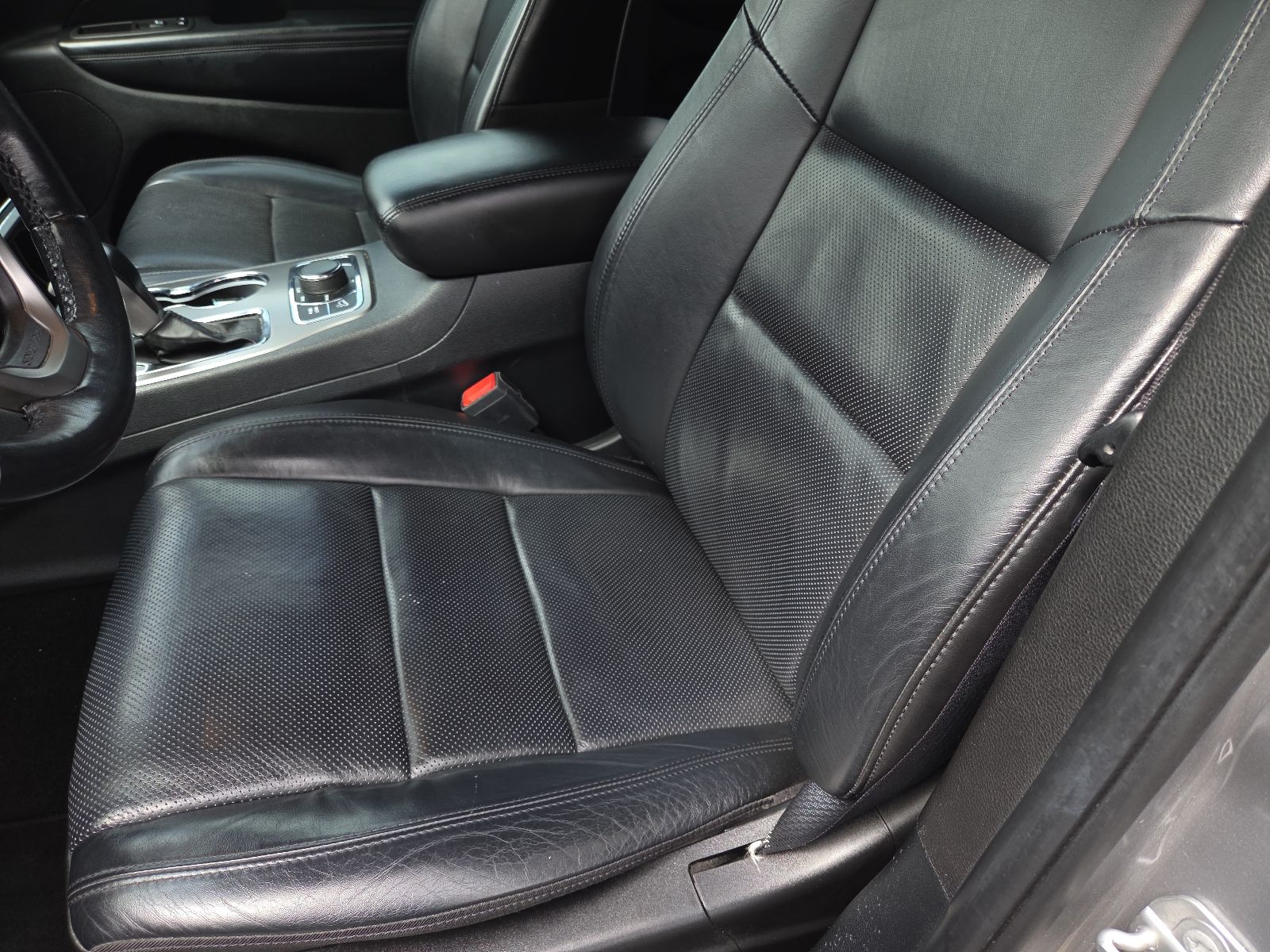 used 2020 Jeep Grand Cherokee car, priced at $19,859