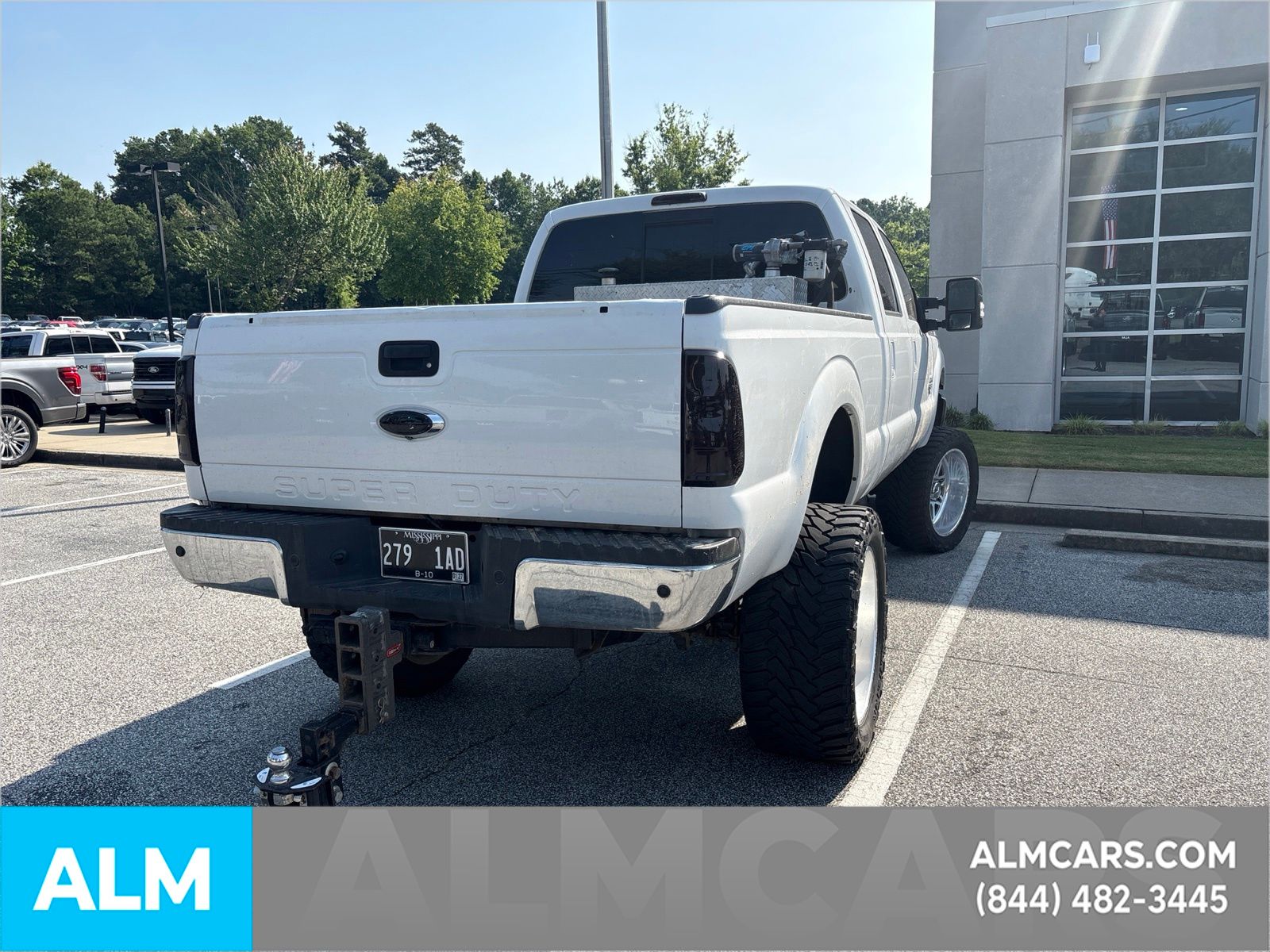 Used 2014 White Ford Lariat image 8